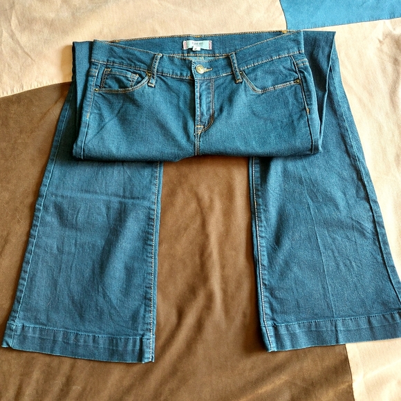 🩵2 for 45🩵AMERICAN EAGLE - low rise flare jeans - Picture 4 of 5